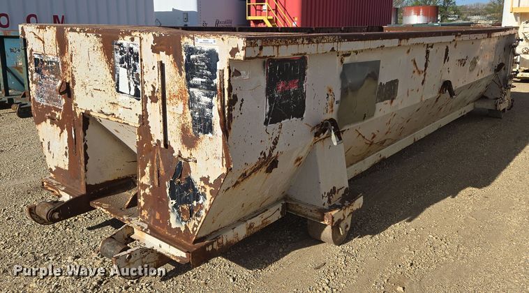 image for item EN8900 Roll off container