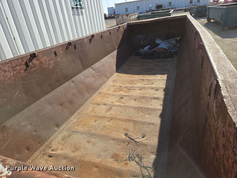 image for item EN8900 Roll off container