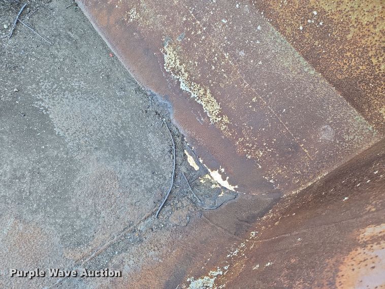 image for item EN8901 Roll off container