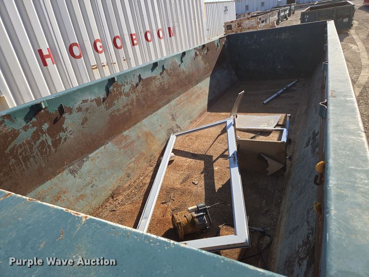 image for item EN8902 Roll off container