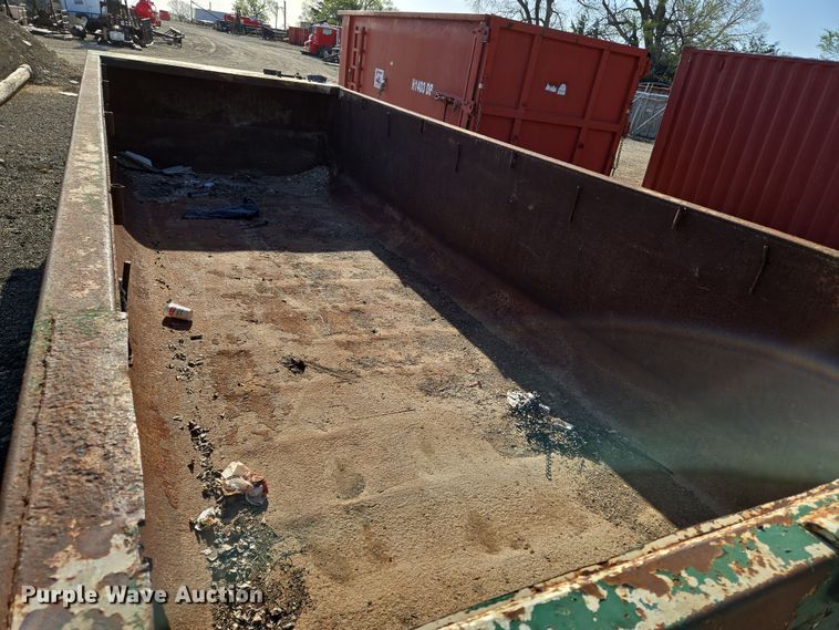 image for item EN8903 Roll off container