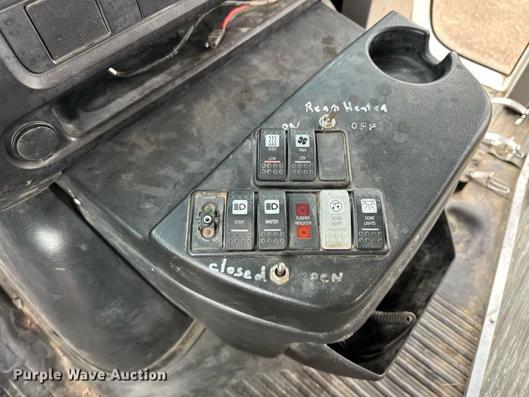 image for item EQ4542 2007 Chevrolet Express G3500 school bus