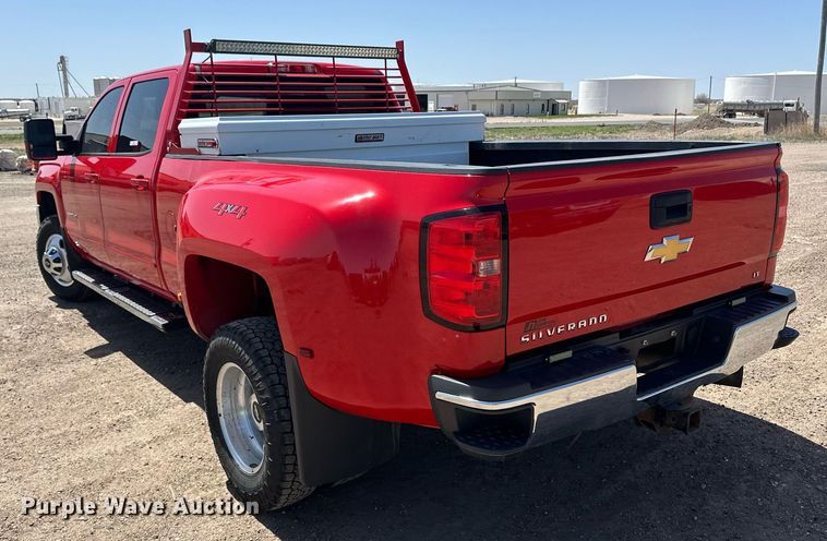 image for item EQ4584 2019 Chevrolet Silverado 3500HD LT Crew Cab pickup truck
