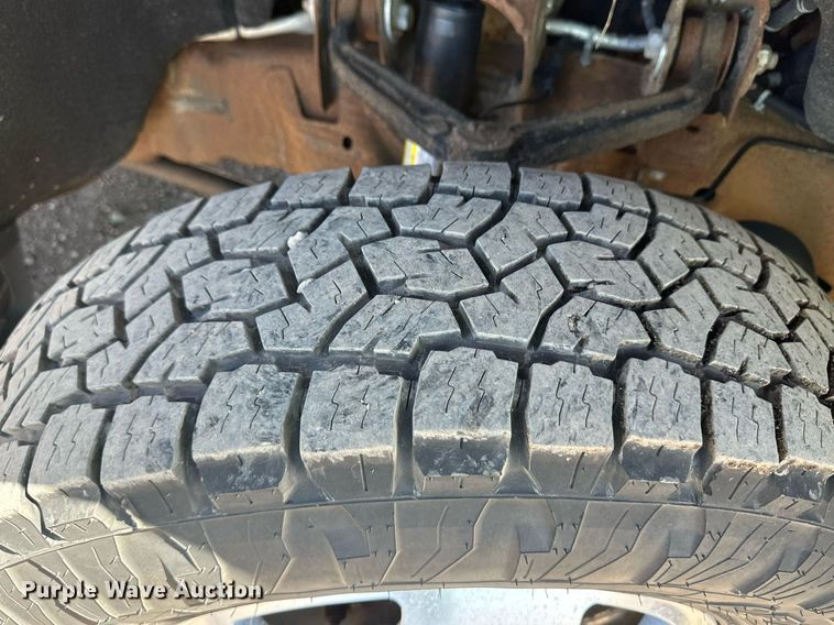 image for item EQ4584 2019 Chevrolet Silverado 3500HD LT Crew Cab pickup truck