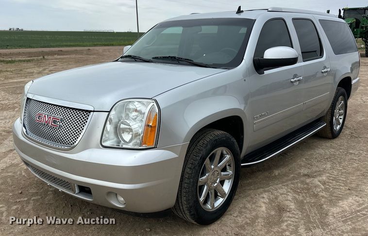 image for item EQ4591 2013 GMC Yukon Denali XL SUV