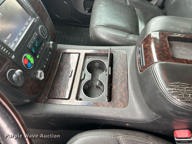 image for item EQ4591 2013 GMC Yukon Denali XL SUV