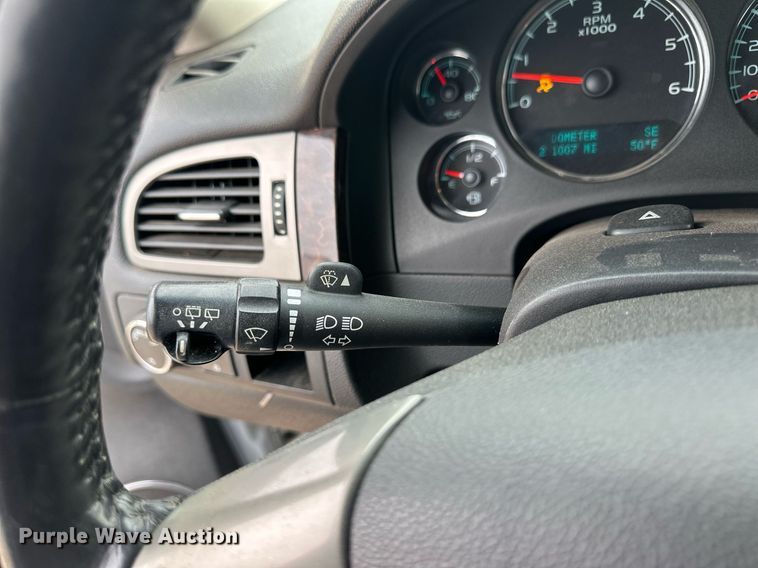 image for item EQ4591 2013 GMC Yukon Denali XL SUV