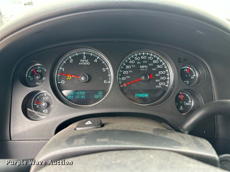 image for item EQ4591 2013 GMC Yukon Denali XL SUV