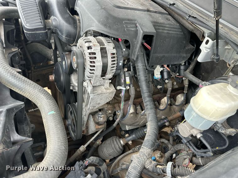 image for item EQ4591 2013 GMC Yukon Denali XL SUV