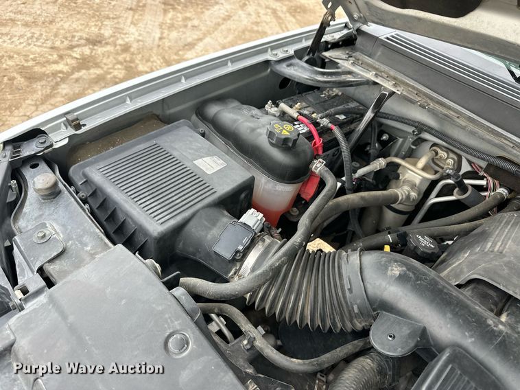 image for item EQ4591 2013 GMC Yukon Denali XL SUV