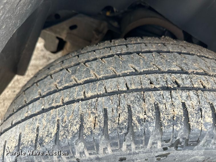 image for item EQ4591 2013 GMC Yukon Denali XL SUV