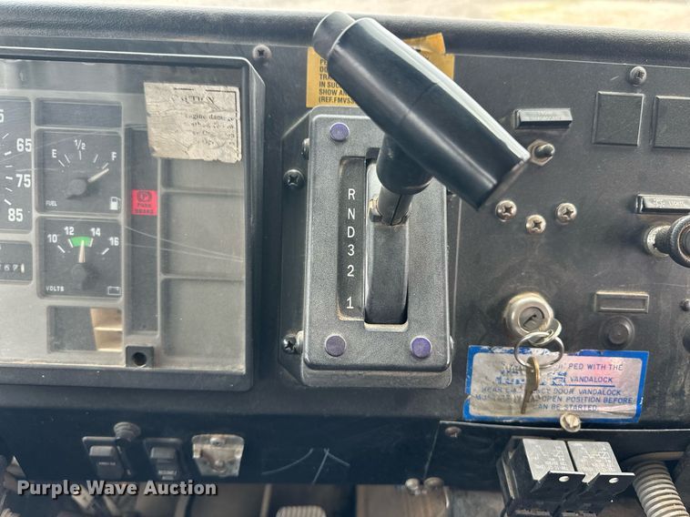 image for item EQ4592 1995 International school bus