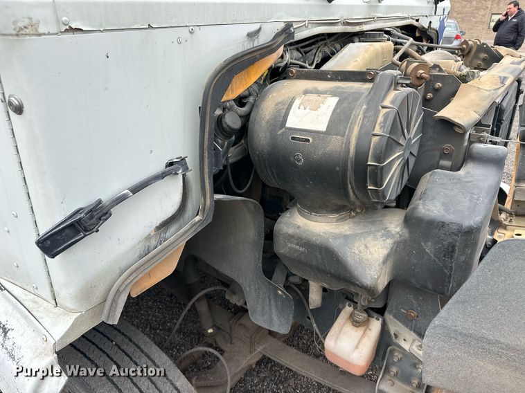 image for item EQ4592 1995 International school bus