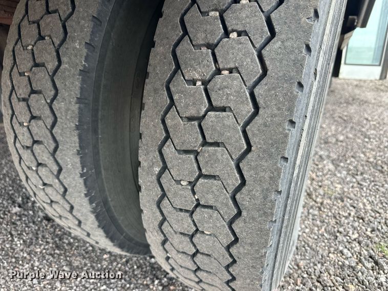 image for item EQ4592 1995 International school bus