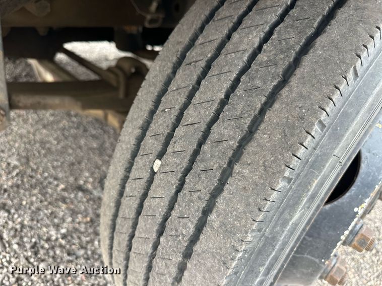 image for item EQ4592 1995 International school bus