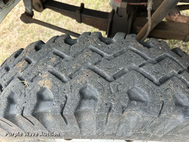 image for item ER8996 1981 GMC 7000 tank truck