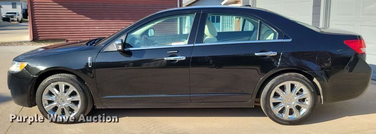 image for item NV9764 2011 Lincoln MKZ 