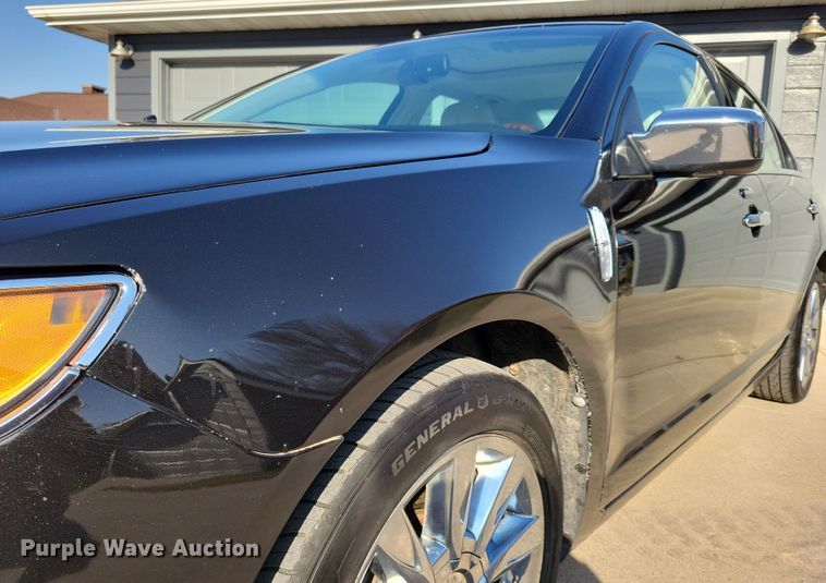 image for item NV9764 2011 Lincoln MKZ 