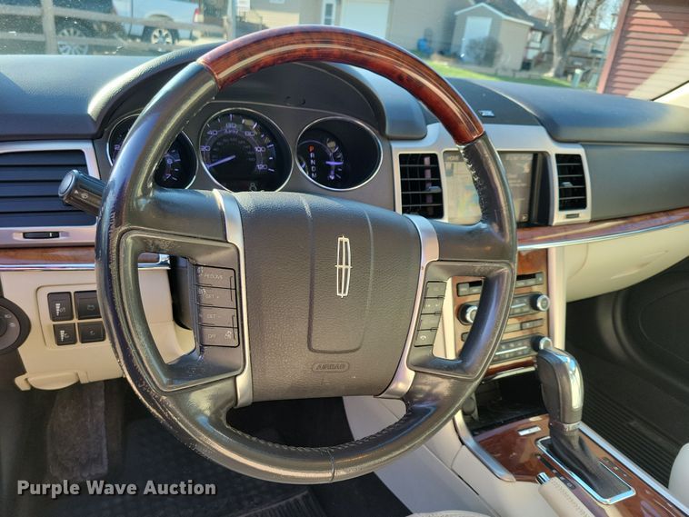 image for item NV9764 2011 Lincoln MKZ 