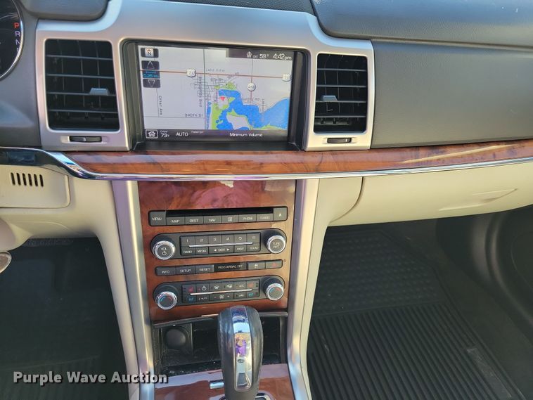 image for item NV9764 2011 Lincoln MKZ 