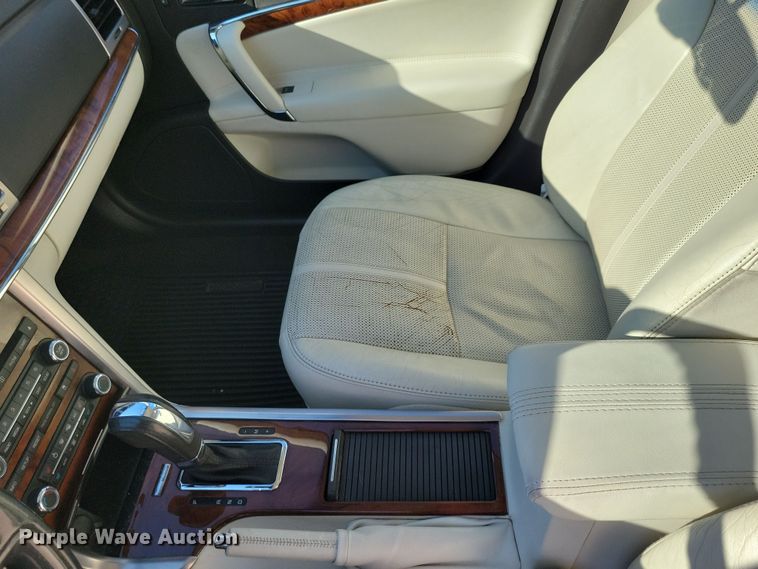 image for item NV9764 2011 Lincoln MKZ 