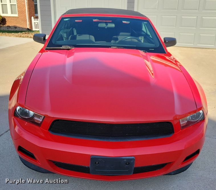 image for item NV9765 2012 Ford Mustang convertible