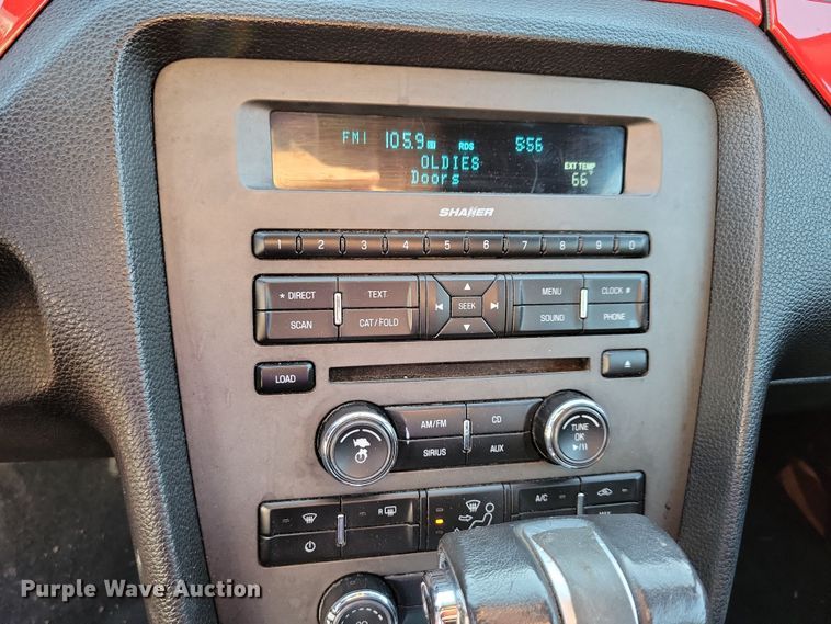 image for item NV9765 2012 Ford Mustang convertible