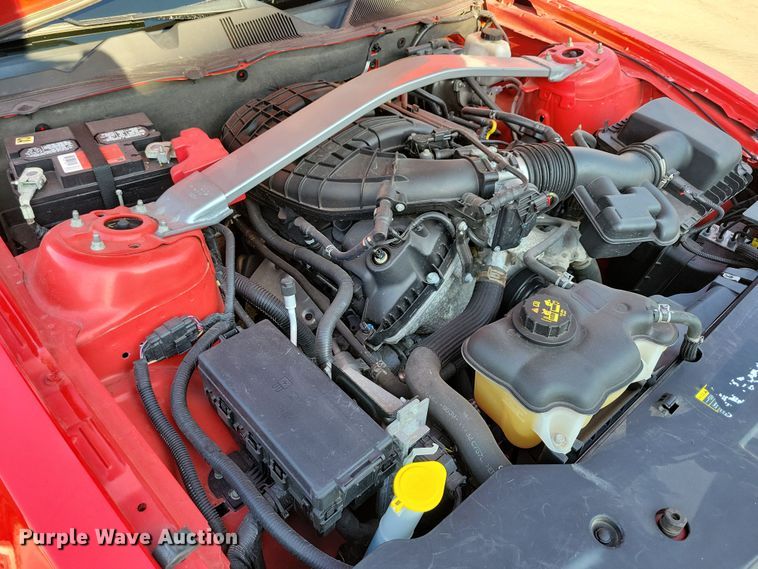 image for item NV9765 2012 Ford Mustang convertible