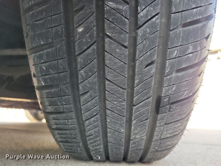 image for item NV9765 2012 Ford Mustang convertible