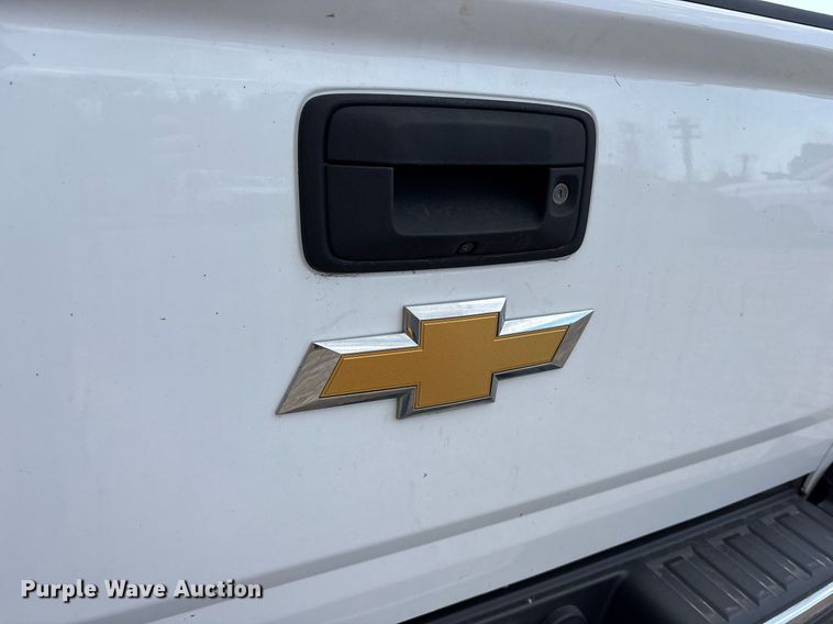 image for item OB9506 2016 Chevrolet Colorado Crew Cab pickup truck