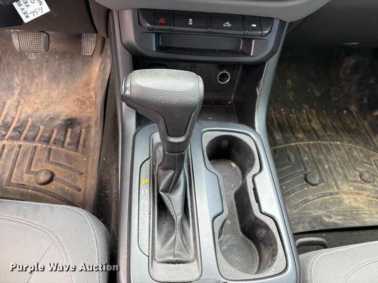 image for item OB9506 2016 Chevrolet Colorado Crew Cab pickup truck