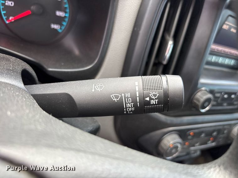 image for item OB9506 2016 Chevrolet Colorado Crew Cab pickup truck