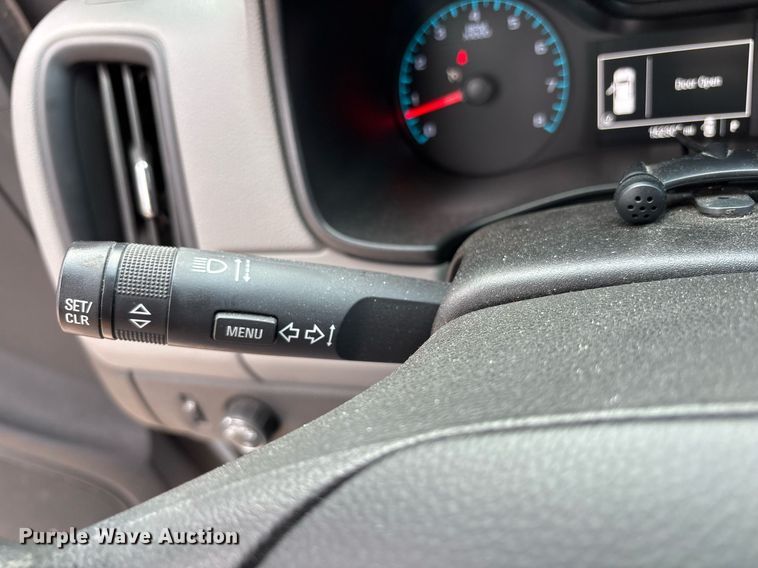 image for item OB9506 2016 Chevrolet Colorado Crew Cab pickup truck