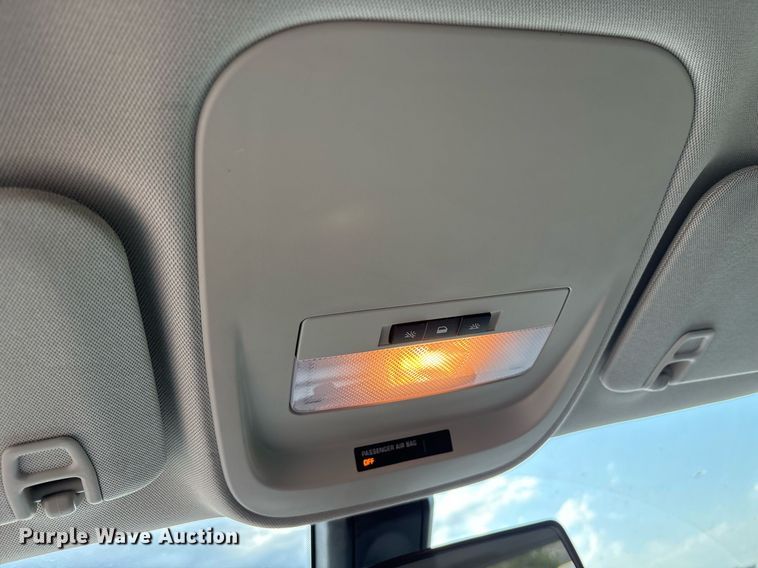 image for item OB9506 2016 Chevrolet Colorado Crew Cab pickup truck