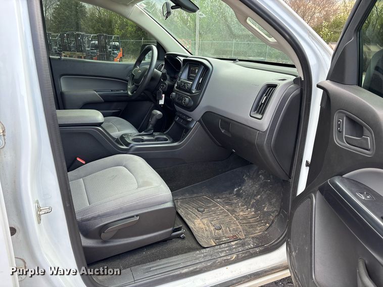 image for item OB9506 2016 Chevrolet Colorado Crew Cab pickup truck