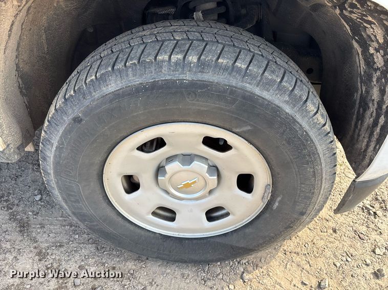 image for item OB9506 2016 Chevrolet Colorado Crew Cab pickup truck