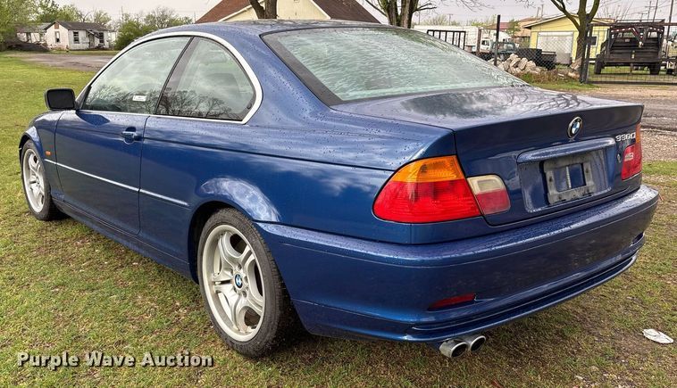 image for item OB9614 2001 BMW 330CI 