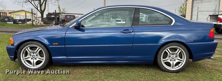 image for item OB9614 2001 BMW 330CI 