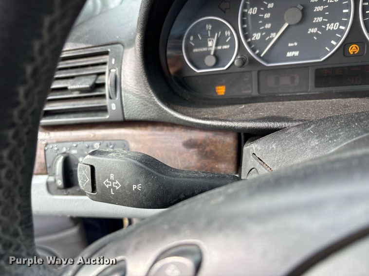 image for item OB9614 2001 BMW 330CI 