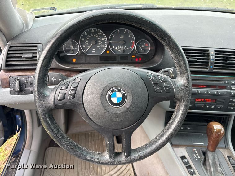 image for item OB9614 2001 BMW 330CI 