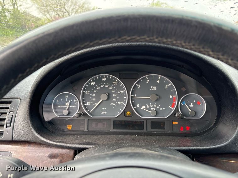 image for item OB9614 2001 BMW 330CI 