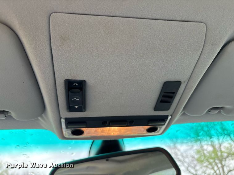 image for item OB9614 2001 BMW 330CI 