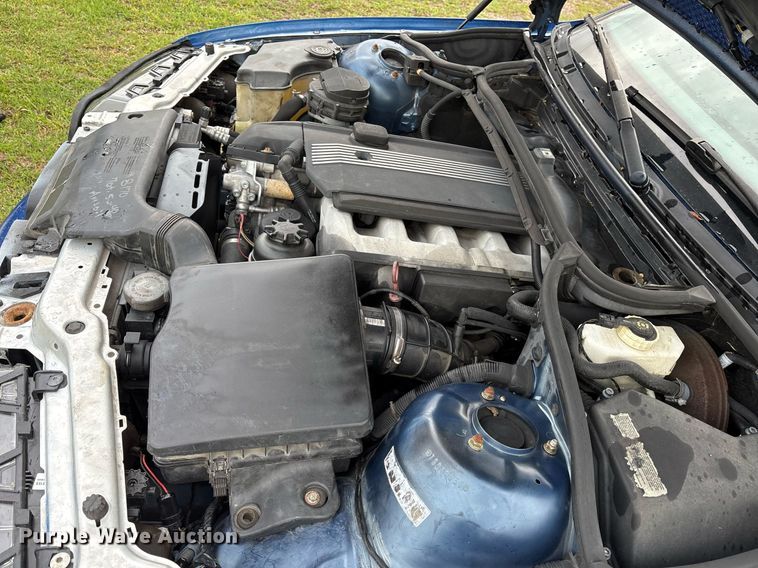 image for item OB9614 2001 BMW 330CI 