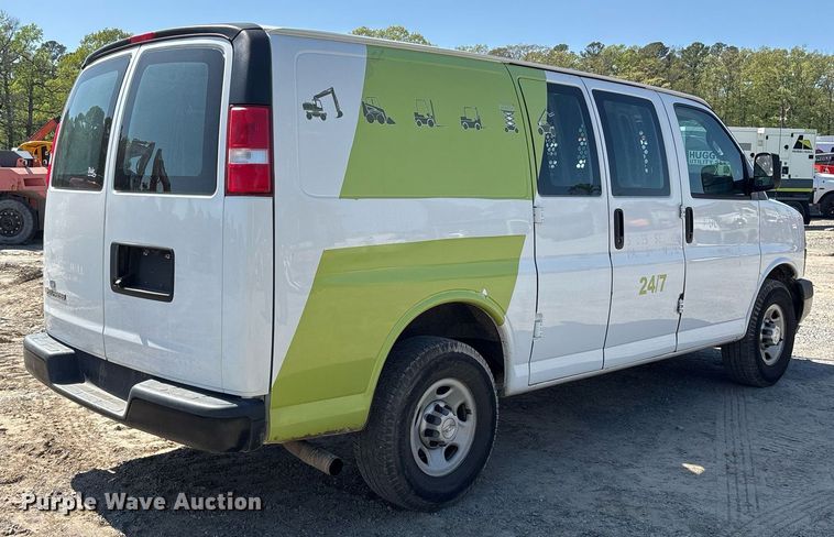 image for item OB9623 2019 Chevrolet Express 2500 van