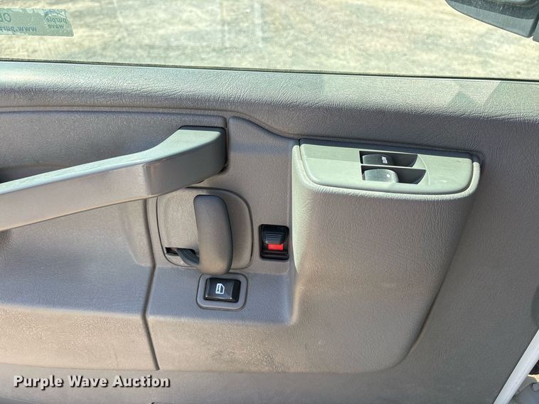 image for item OB9623 2019 Chevrolet Express 2500 van