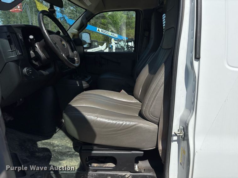 image for item OB9623 2019 Chevrolet Express 2500 van