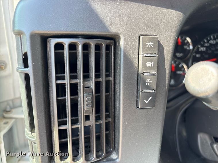 image for item OB9623 2019 Chevrolet Express 2500 van