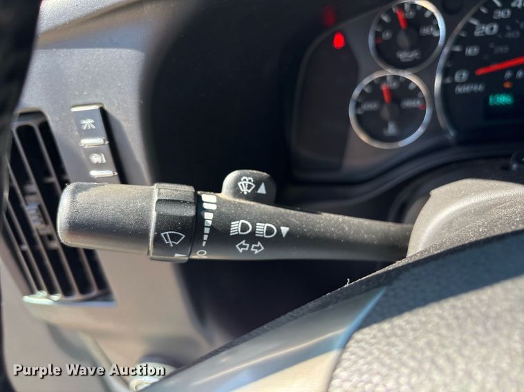 image for item OB9623 2019 Chevrolet Express 2500 van