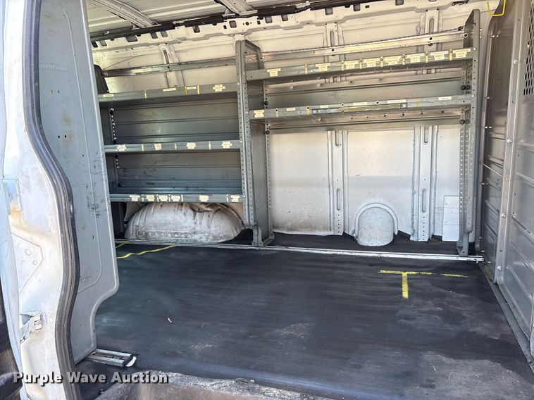 image for item OB9623 2019 Chevrolet Express 2500 van