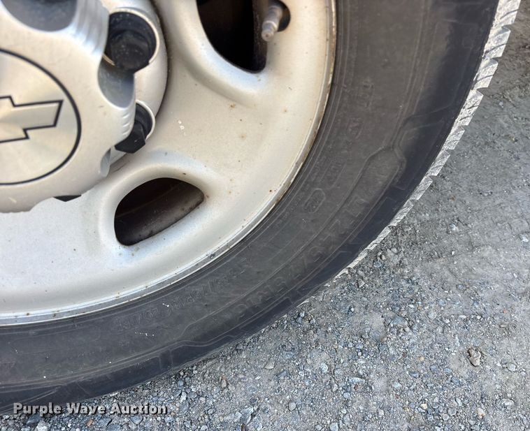 image for item OB9623 2019 Chevrolet Express 2500 van